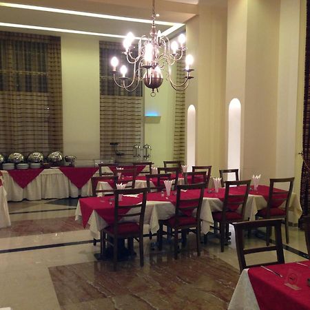 Padova Hotel Beirut Exteriör bild