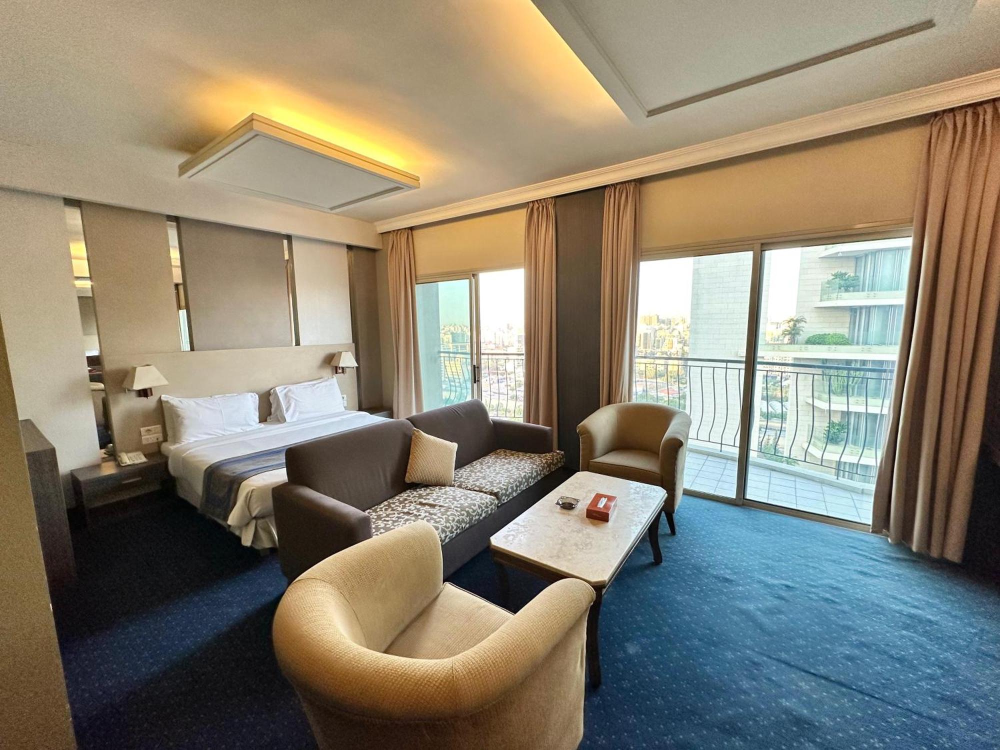 Padova Hotel Beirut Exteriör bild