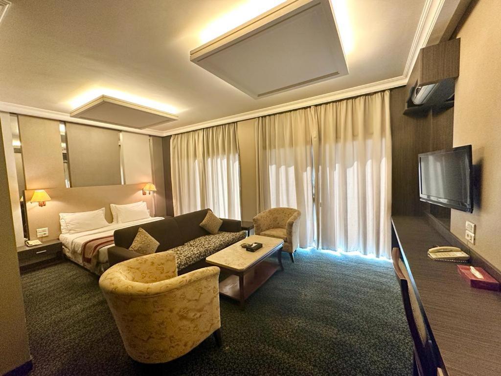 Padova Hotel Beirut Exteriör bild