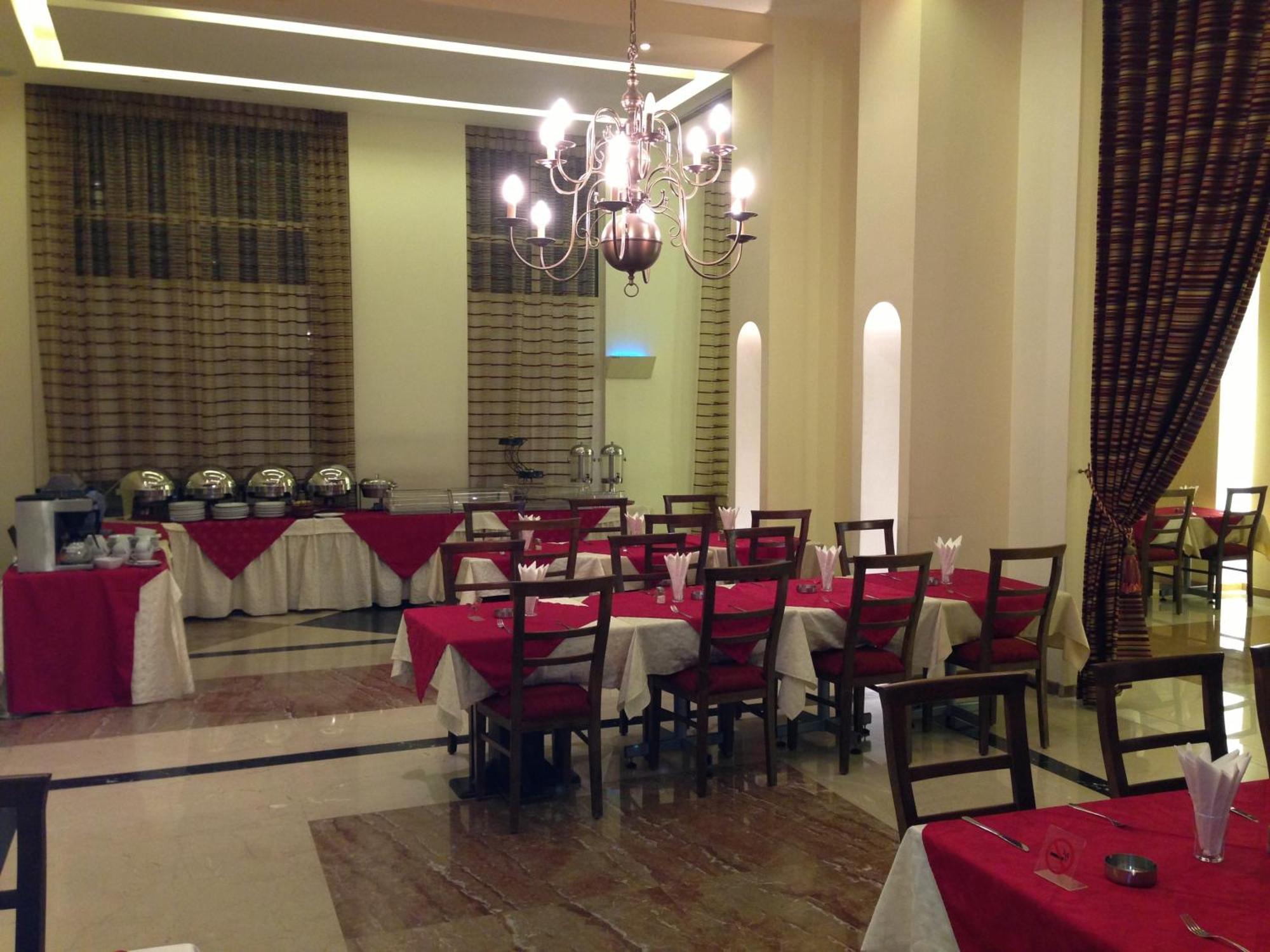 Padova Hotel Beirut Exteriör bild