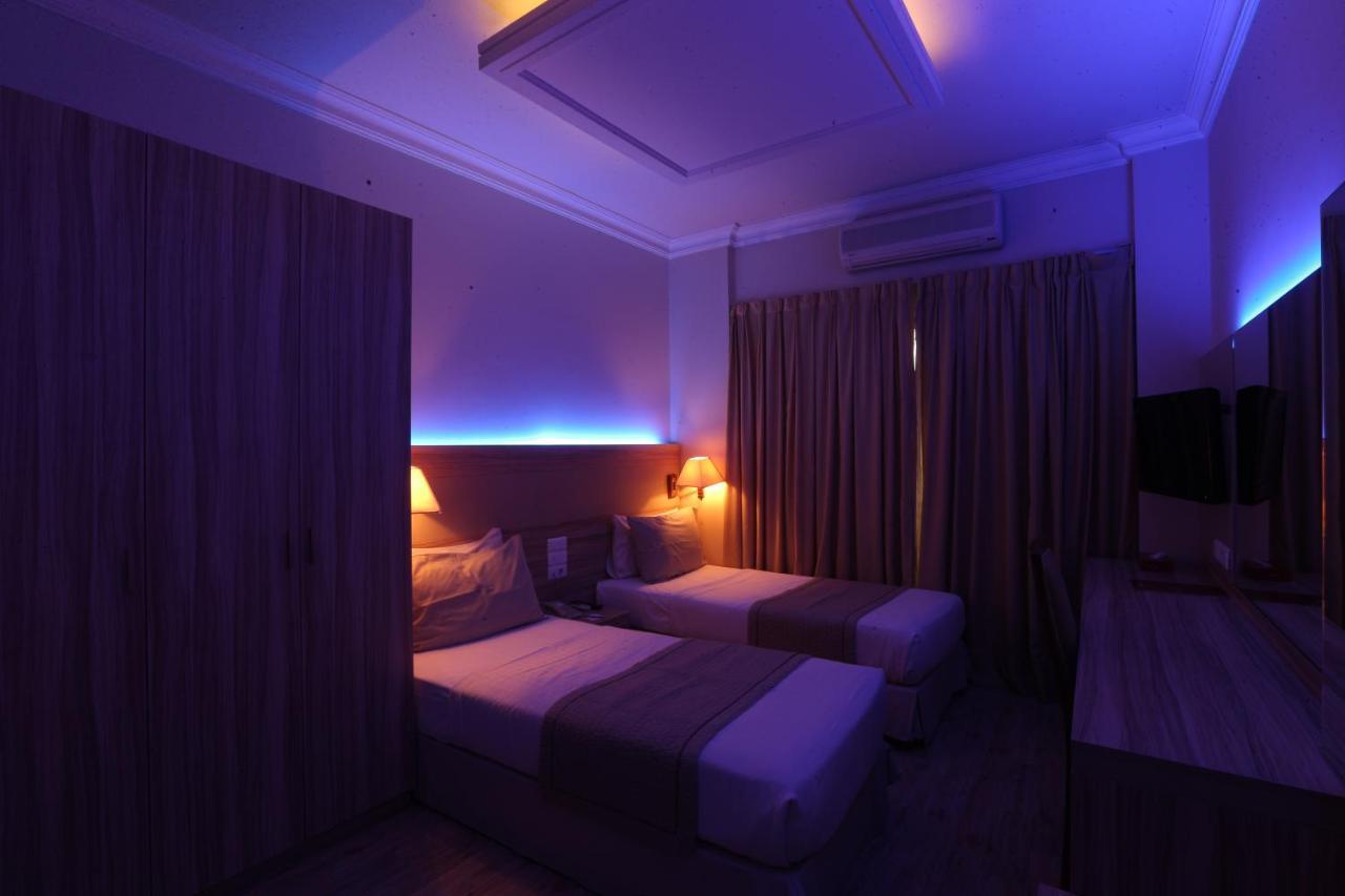 Padova Hotel Beirut Exteriör bild